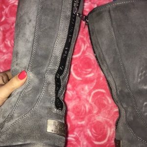 Ugg boots grey